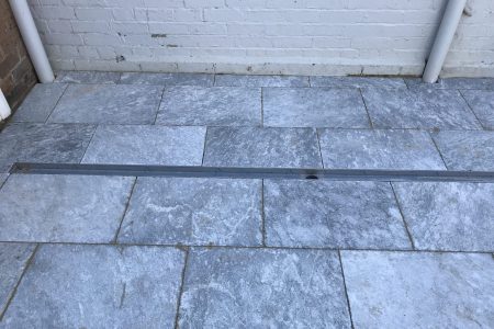 20220518_232637052_iOS (1)